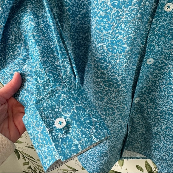 Nick Graham Stretch Modern Fit Button Down Shirt. Blue Floral. Size Large. - Picture 6 of 8